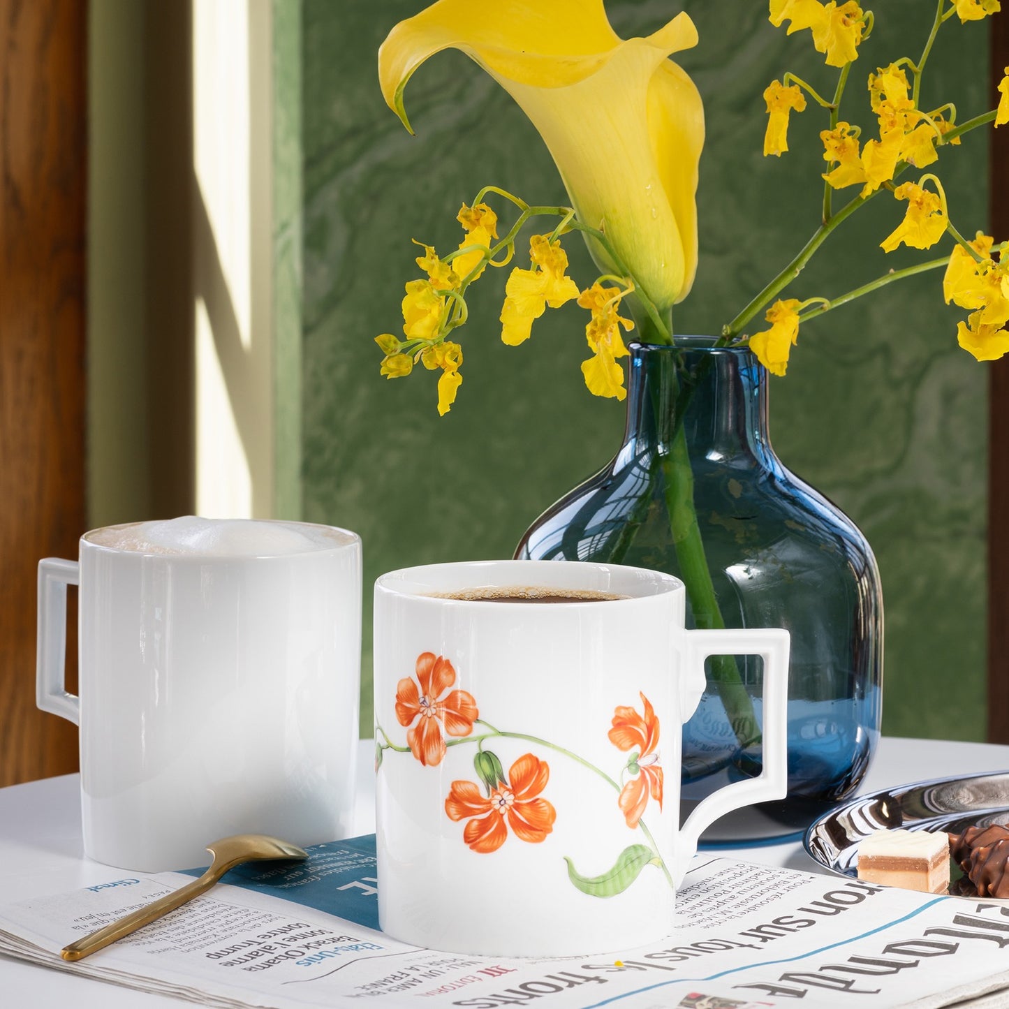 Henkelbecher, "The MEISSEN Mug Collection", "Velvet Flower", Form "Berlin", V 0,25 l