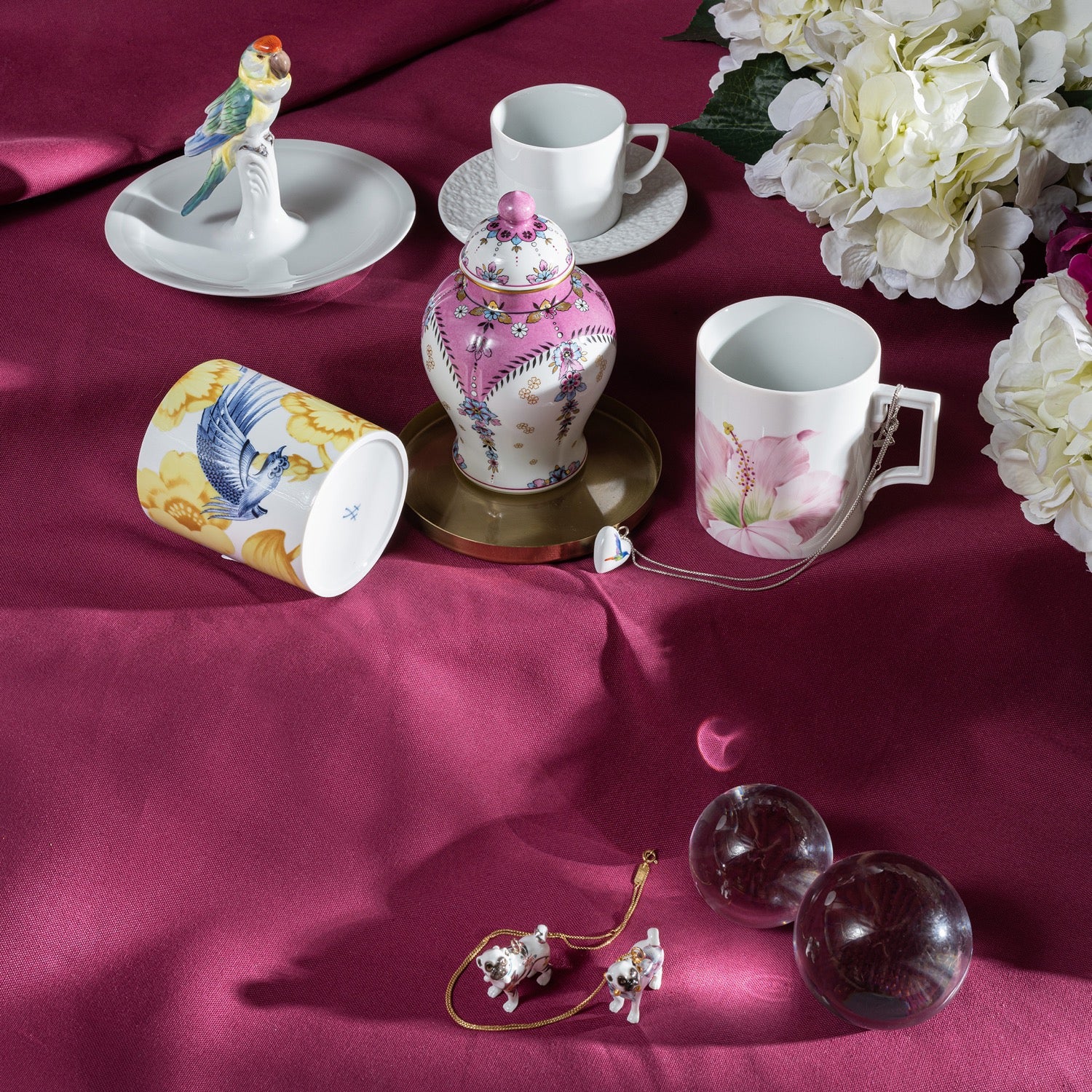 Henkelbecher, "The MEISSEN Mug Collection", "Secret Garden", Form "Berlin", V 0,25 l