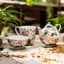 Lade das Bild in den Galerie-Viewer, Jameson &amp; Tailor Tea for One Brillantporzellan: Genussvolles Teeerlebnis in eleganter Perfektion
