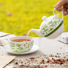 Load image into Gallery viewer, Jameson &amp; Tailor Tea for One Brillantporzellan: Genussvolles Teeerlebnis in eleganter Perfektion
