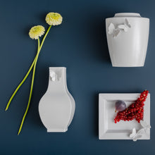 Load image into Gallery viewer, [10] Vase, &quot;Butterfly Collection&quot;, rund, klein, Weiß, H 13,5 cm
